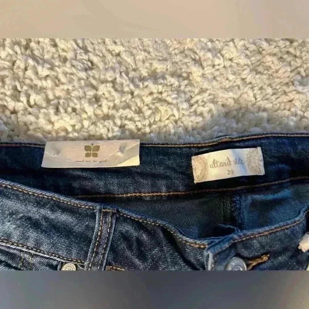 Women’s Altar’d State Size 29 Crop Dark Wash Jeans NWT - Picture 3 of 5
